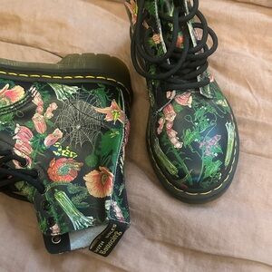 Poison Plant Dr. Martens!  
Combat Boots with Green and Pink Design